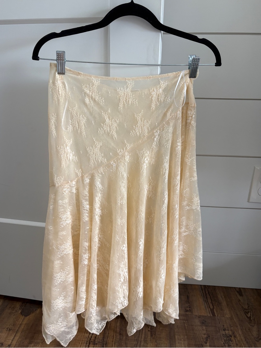 Peppermayo Cream Lace Asymmetric Handkerchief Hem Skirt